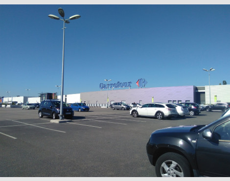 Carrefour Ecully